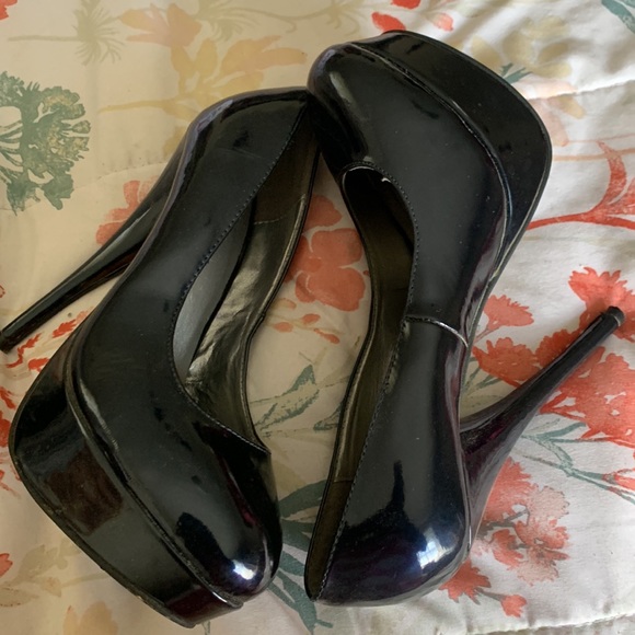 Navy Patent Madden Girl platform pump - Picture 3 of 8